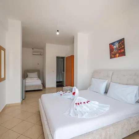 Apartamento Athina Himarë